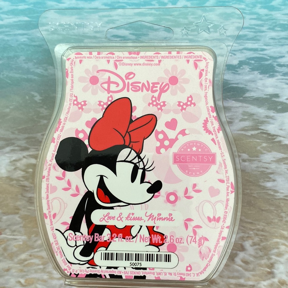Scentsy Love & Kisses, Minnie